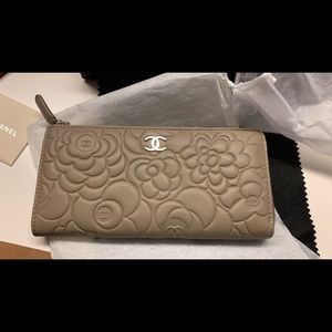 Brand New Chanel leather wallet